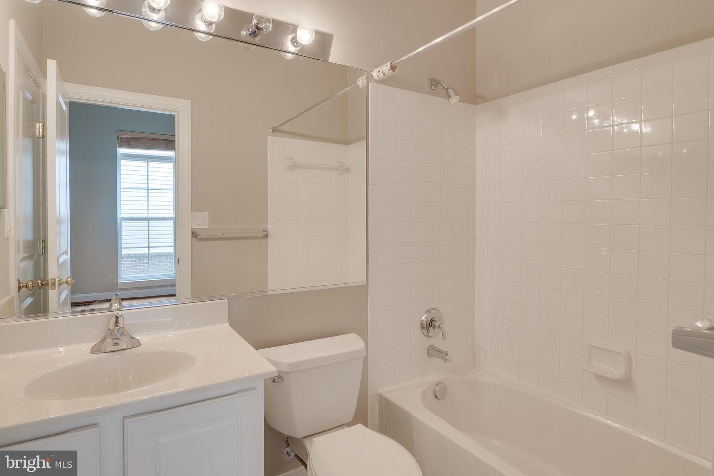 42718 Explorer Property Photo 13