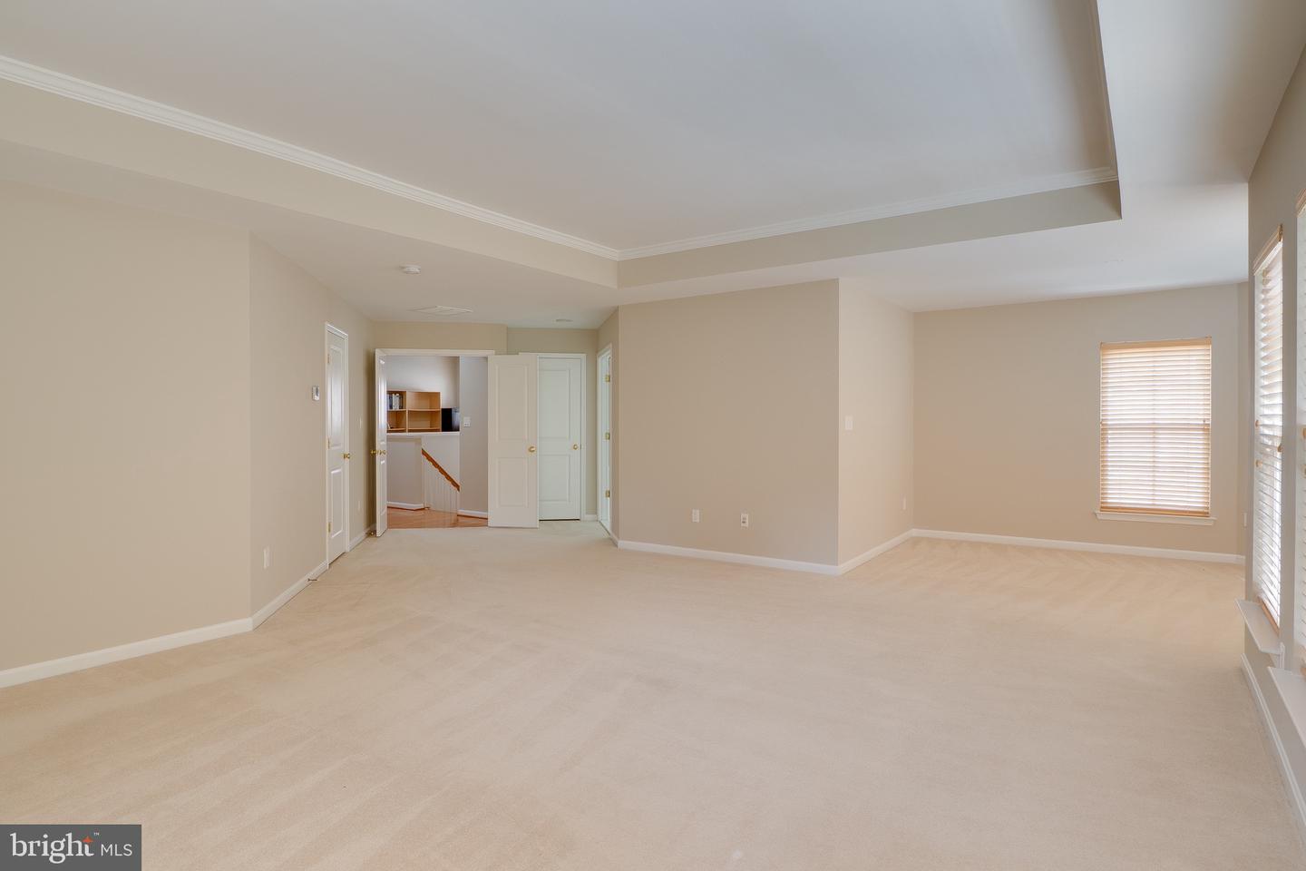 42718 Explorer Property Photo 16