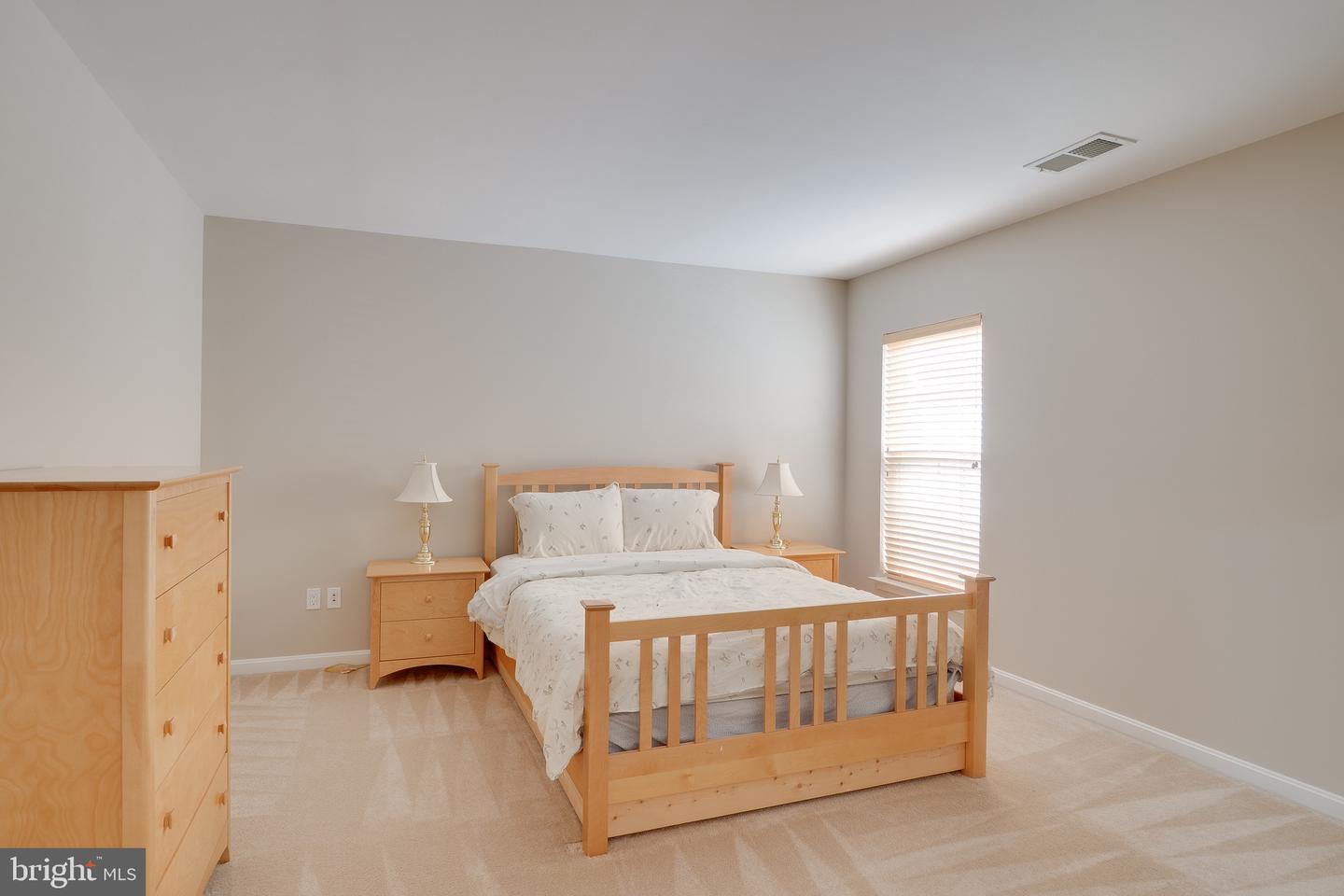 42718 Explorer Property Photo 29