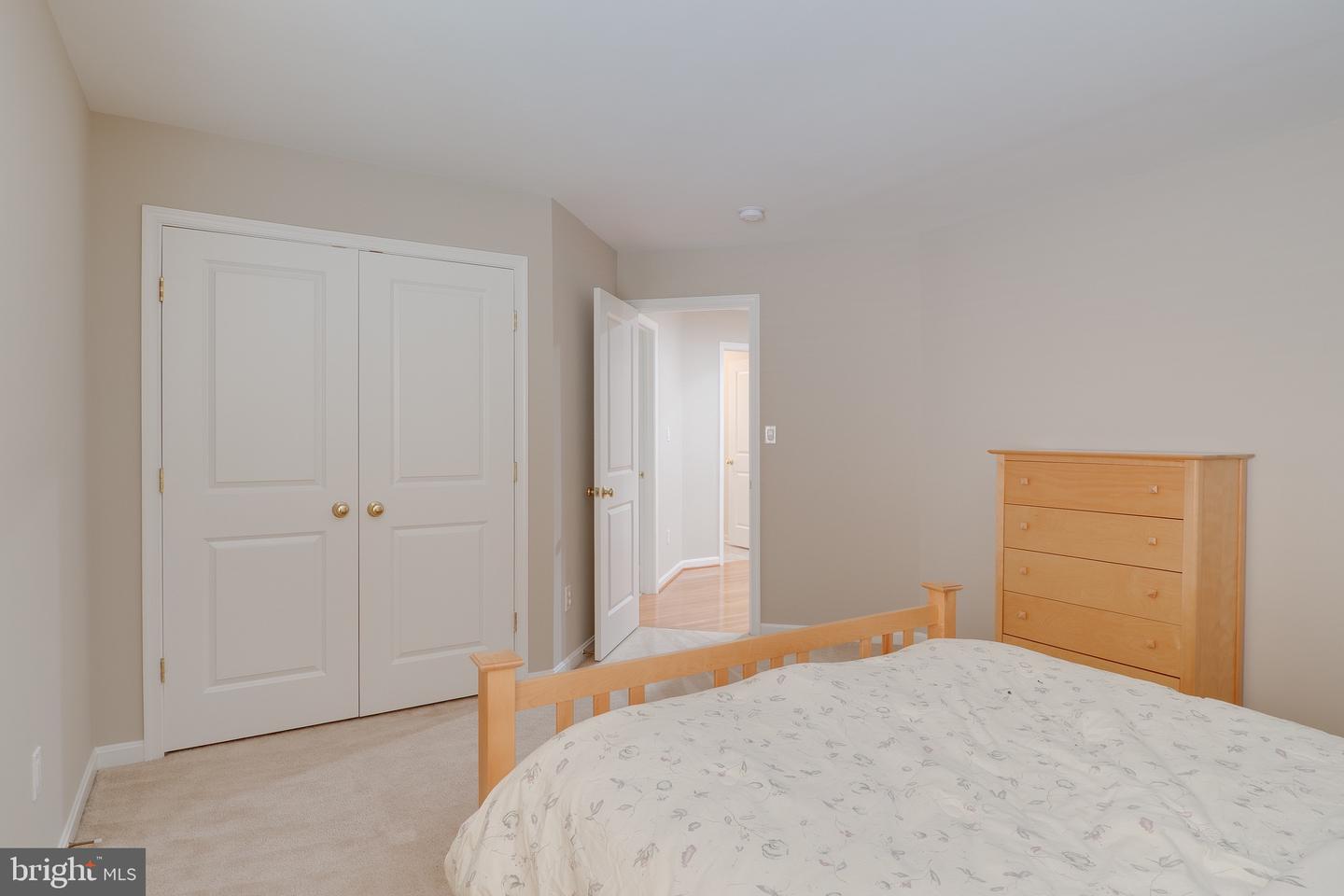 42718 Explorer Property Photo 30