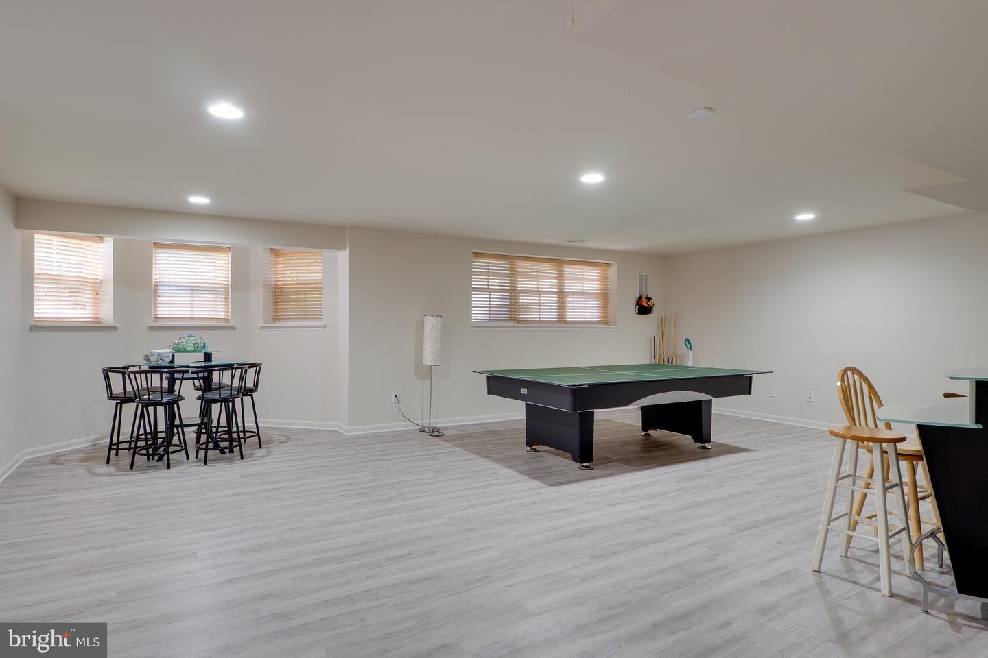 42718 Explorer Property Photo 37