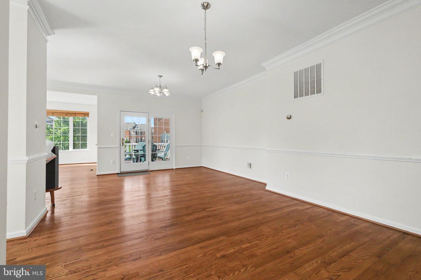 43411 Briar Creek Ter Property Photo 8