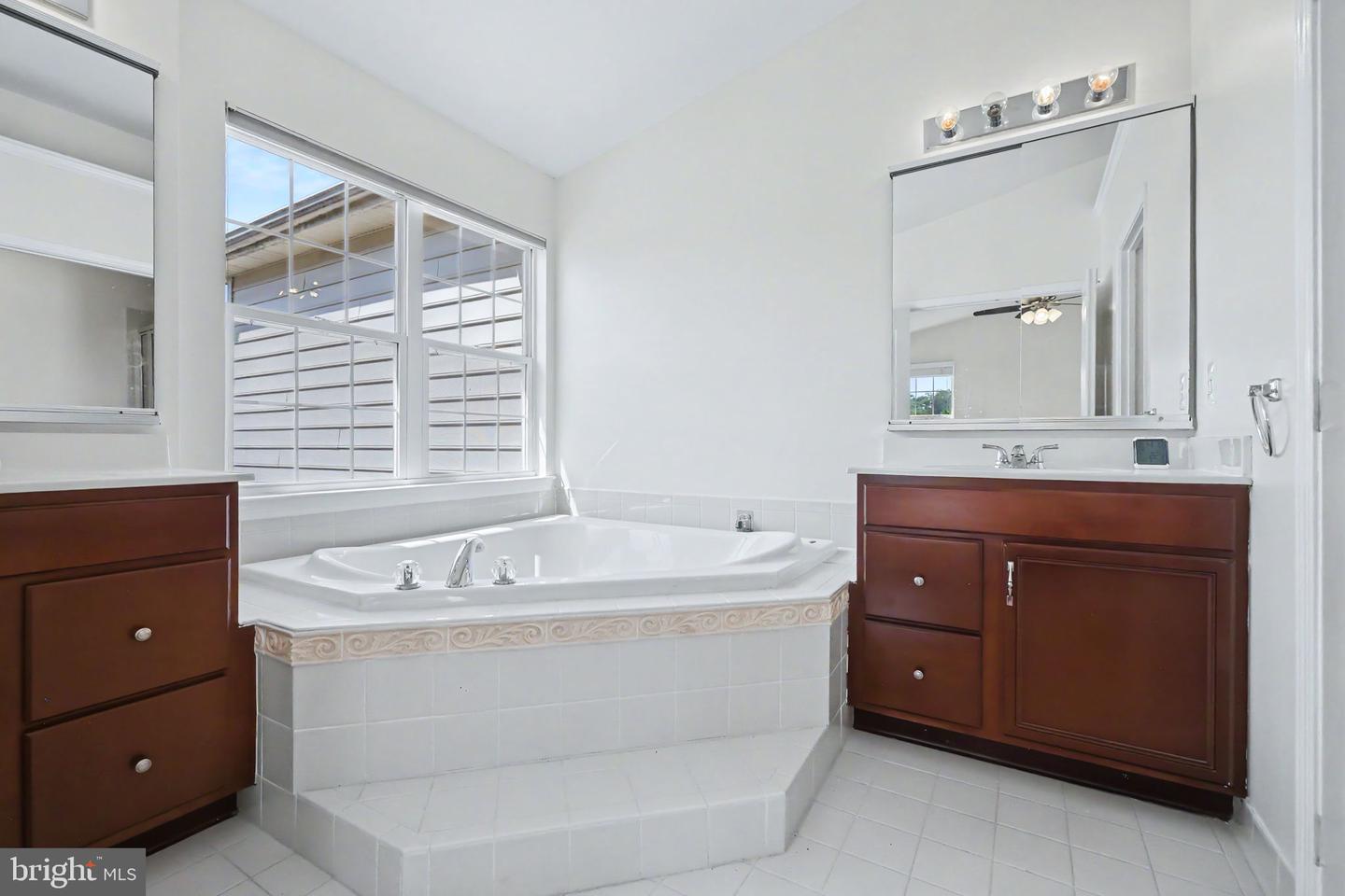 43411 Briar Creek Ter Property Photo 35