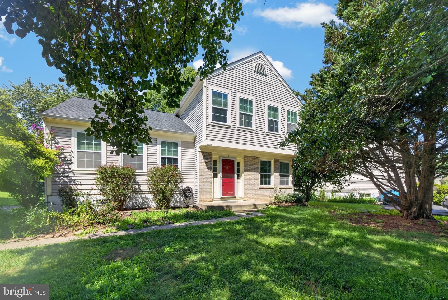 8 Worthington Ct Property Photo 1
