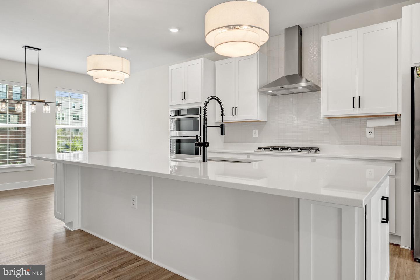 22812 Tawny Pine Sq Property Photo 8