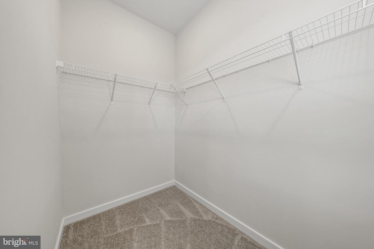 22812 Tawny Pine Sq Property Photo 21