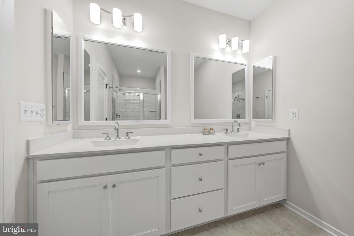 22812 Tawny Pine Sq Property Photo 22