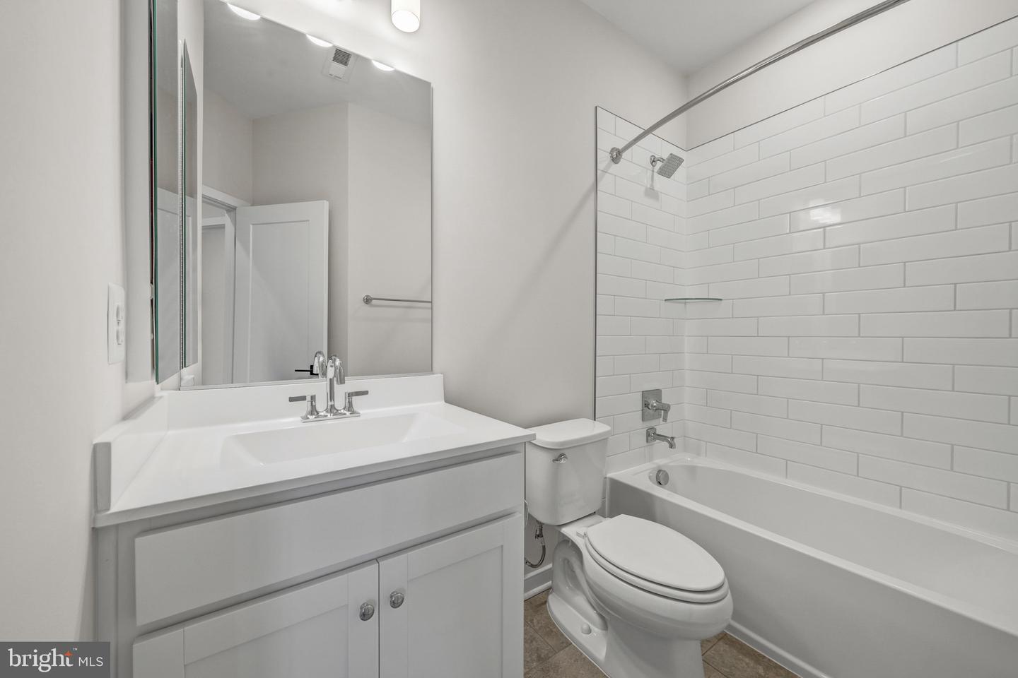 22812 Tawny Pine Sq Property Photo 26