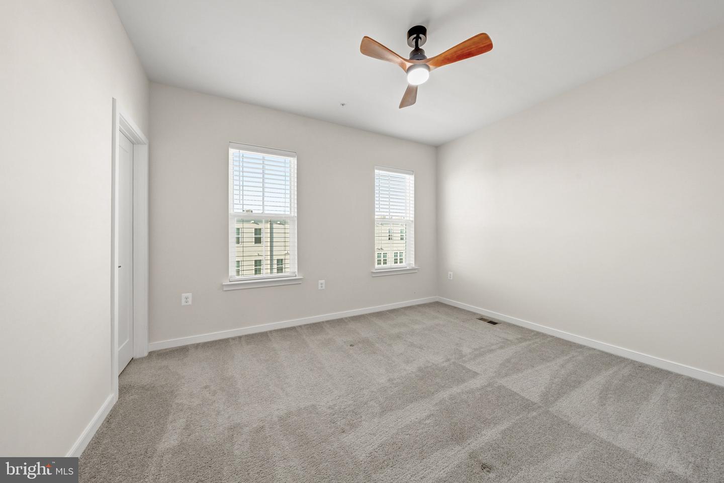 22812 Tawny Pine Sq Property Photo 30