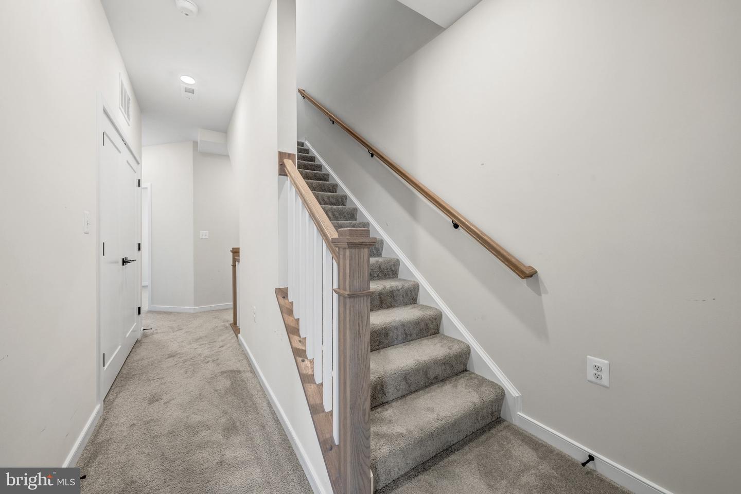 22812 Tawny Pine Sq Property Photo 31