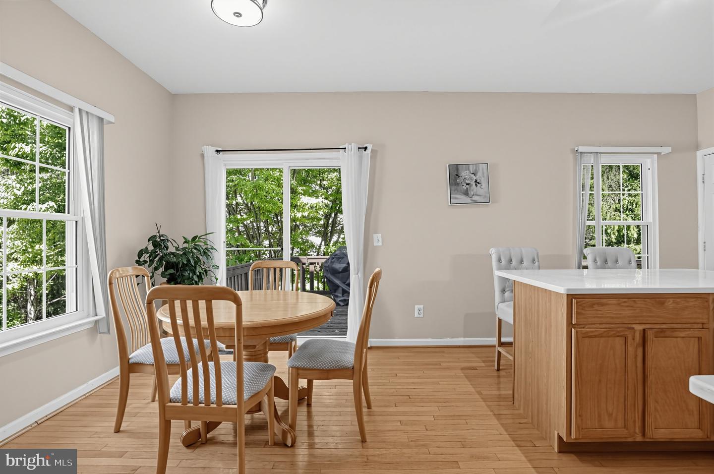 43100 Sherbrooke Ter Property Photo 5