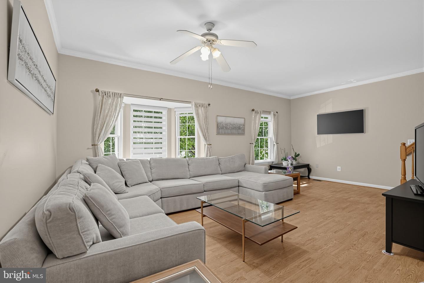 43100 Sherbrooke Ter Property Photo 9