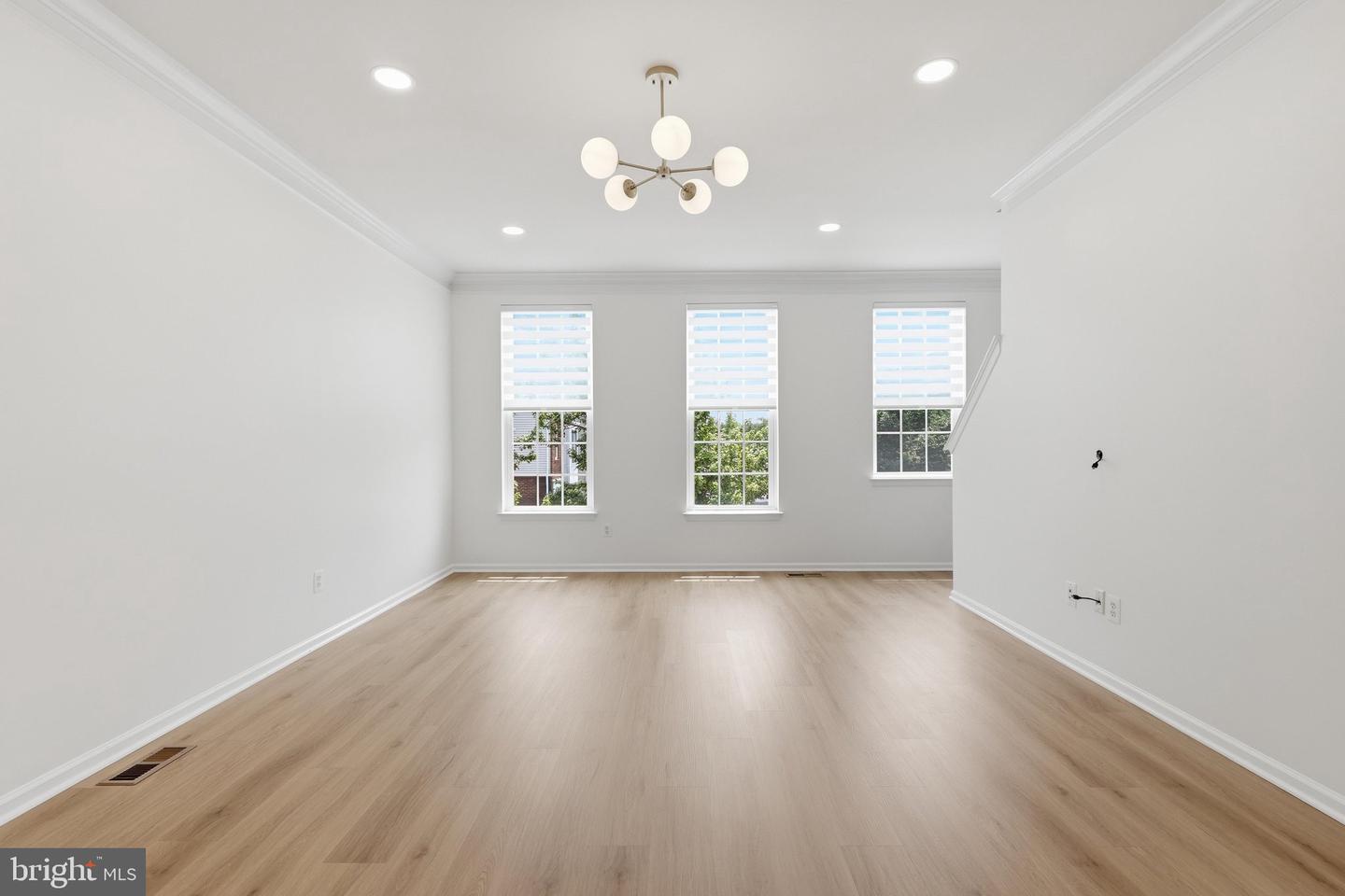 42886 Pamplin Ter Property Photo 11