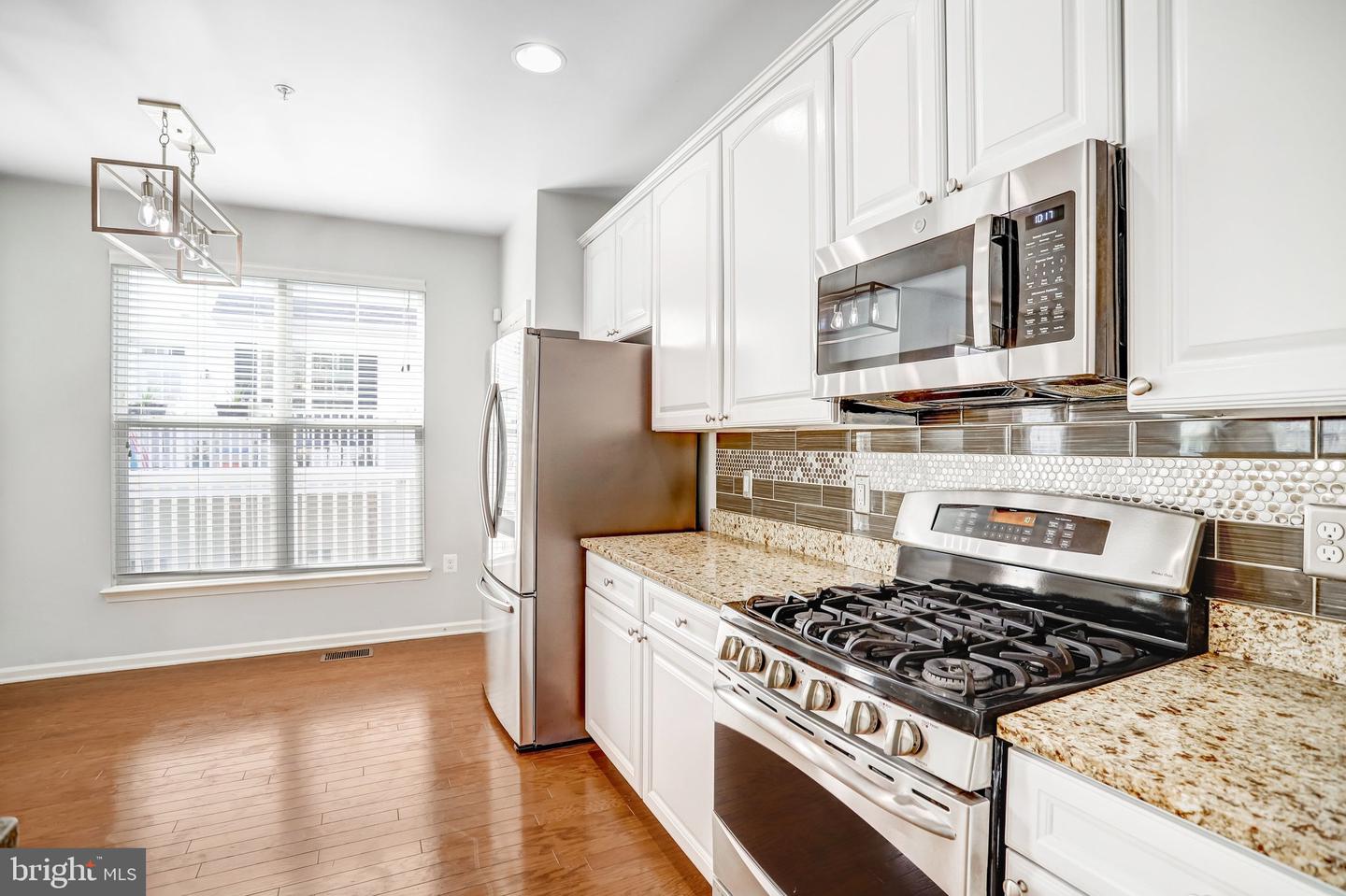 42203 Shorecrest Ter Property Photo 12