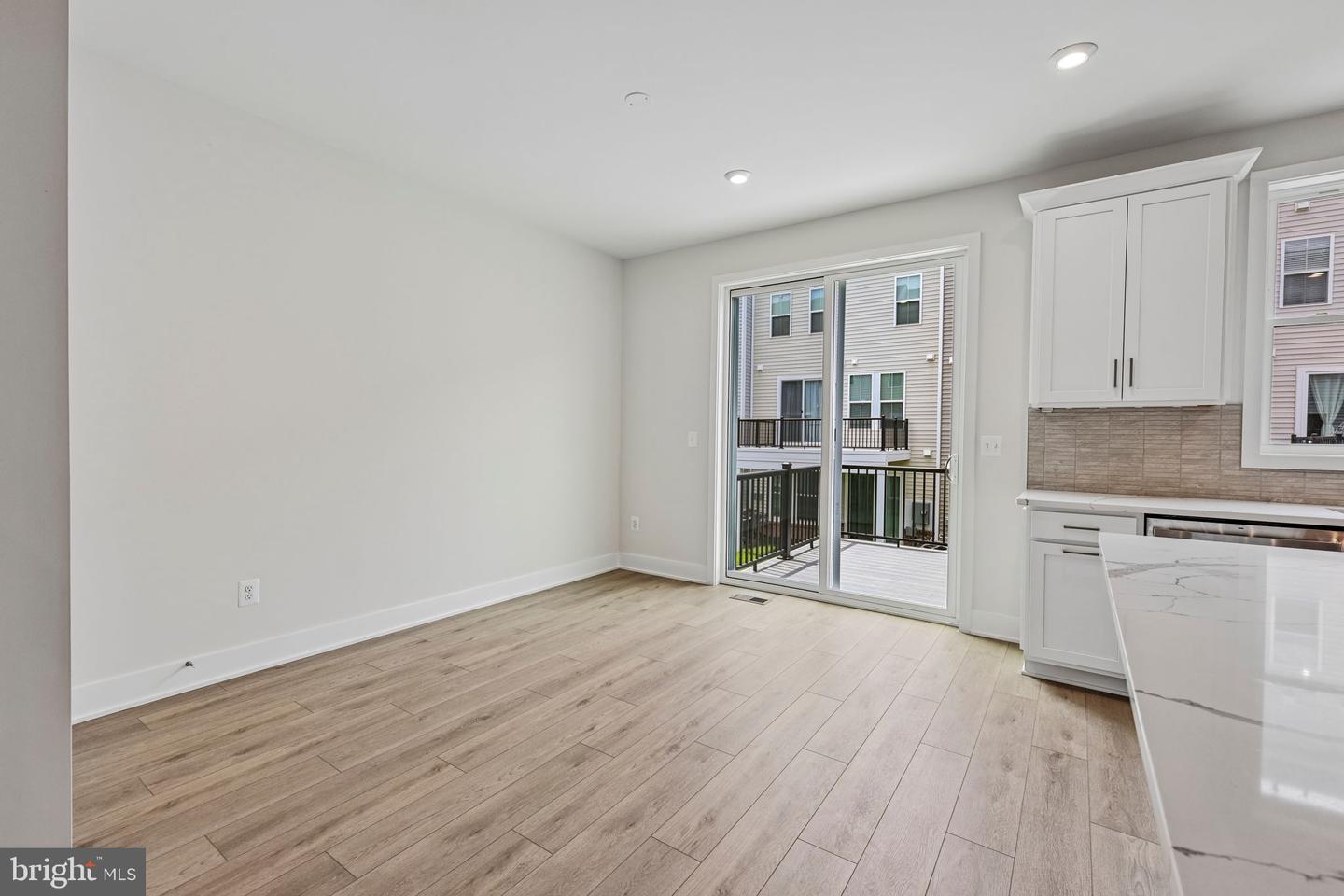 42198 Shining Star Sq #homesite 4534 Property Photo 6