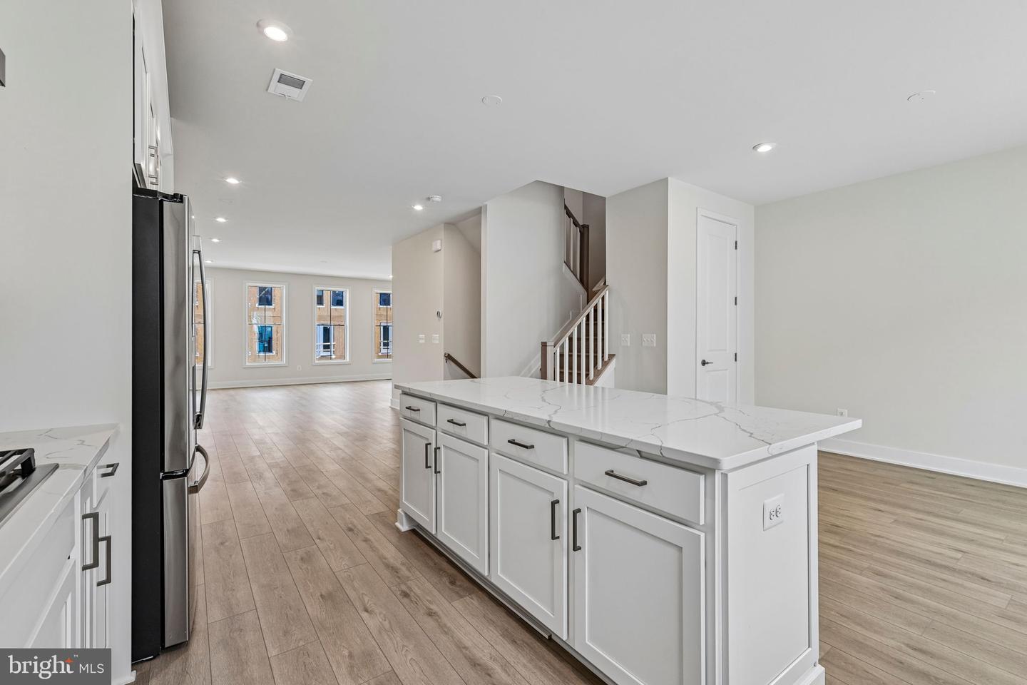 42198 Shining Star Sq #homesite 4534 Property Photo 10