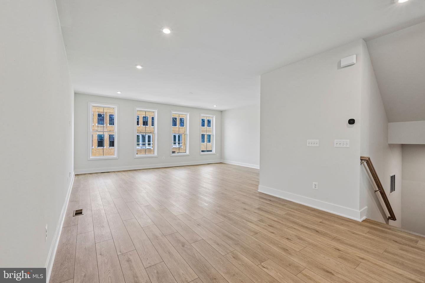 42198 Shining Star Sq #homesite 4534 Property Photo 16