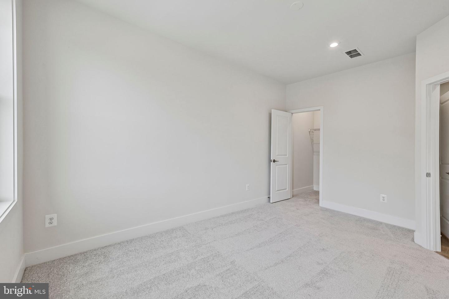 42198 Shining Star Sq #homesite 4534 Property Photo 23