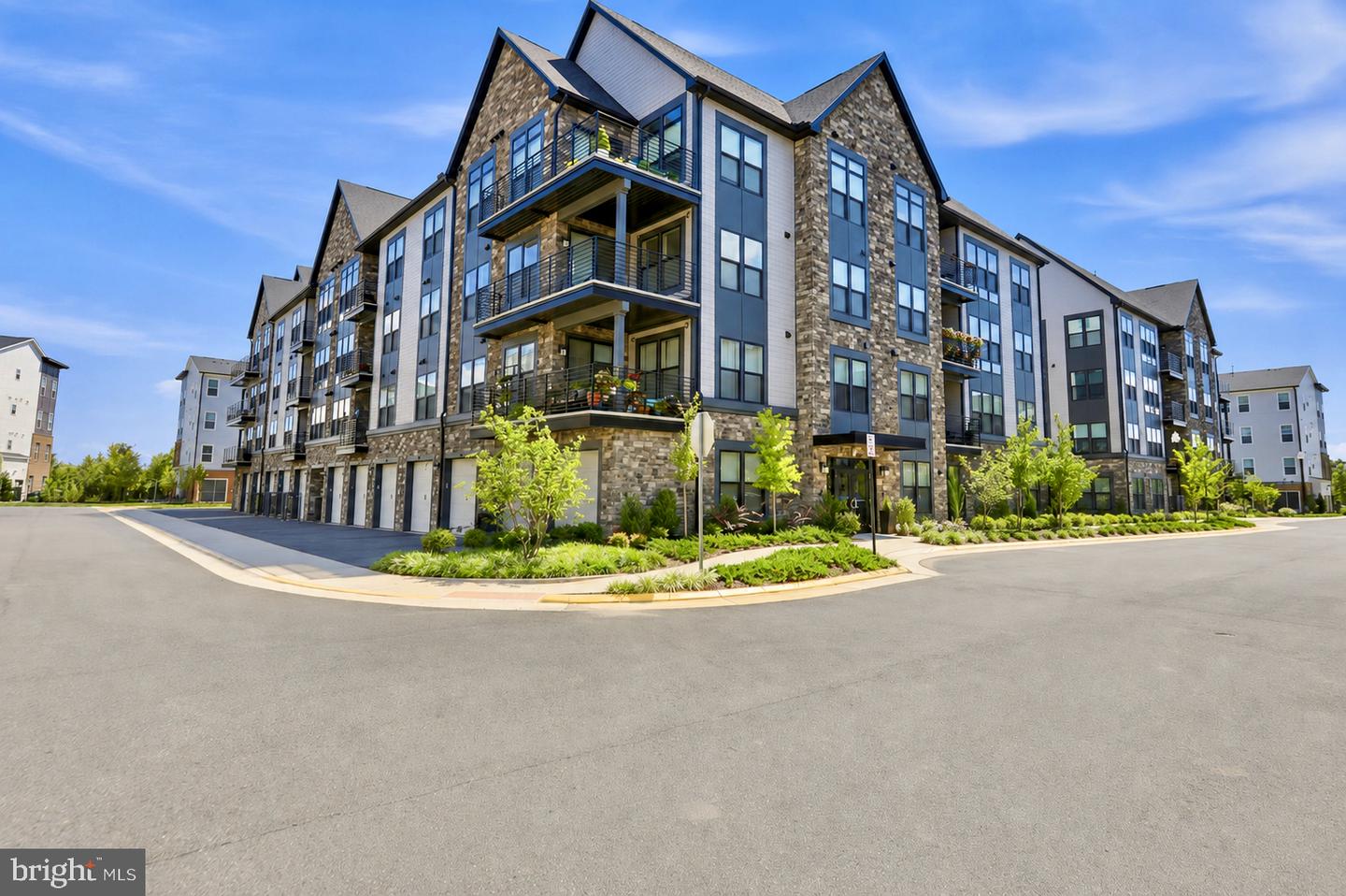 23650 Havelock Walk Ter #407 Property Photo 1