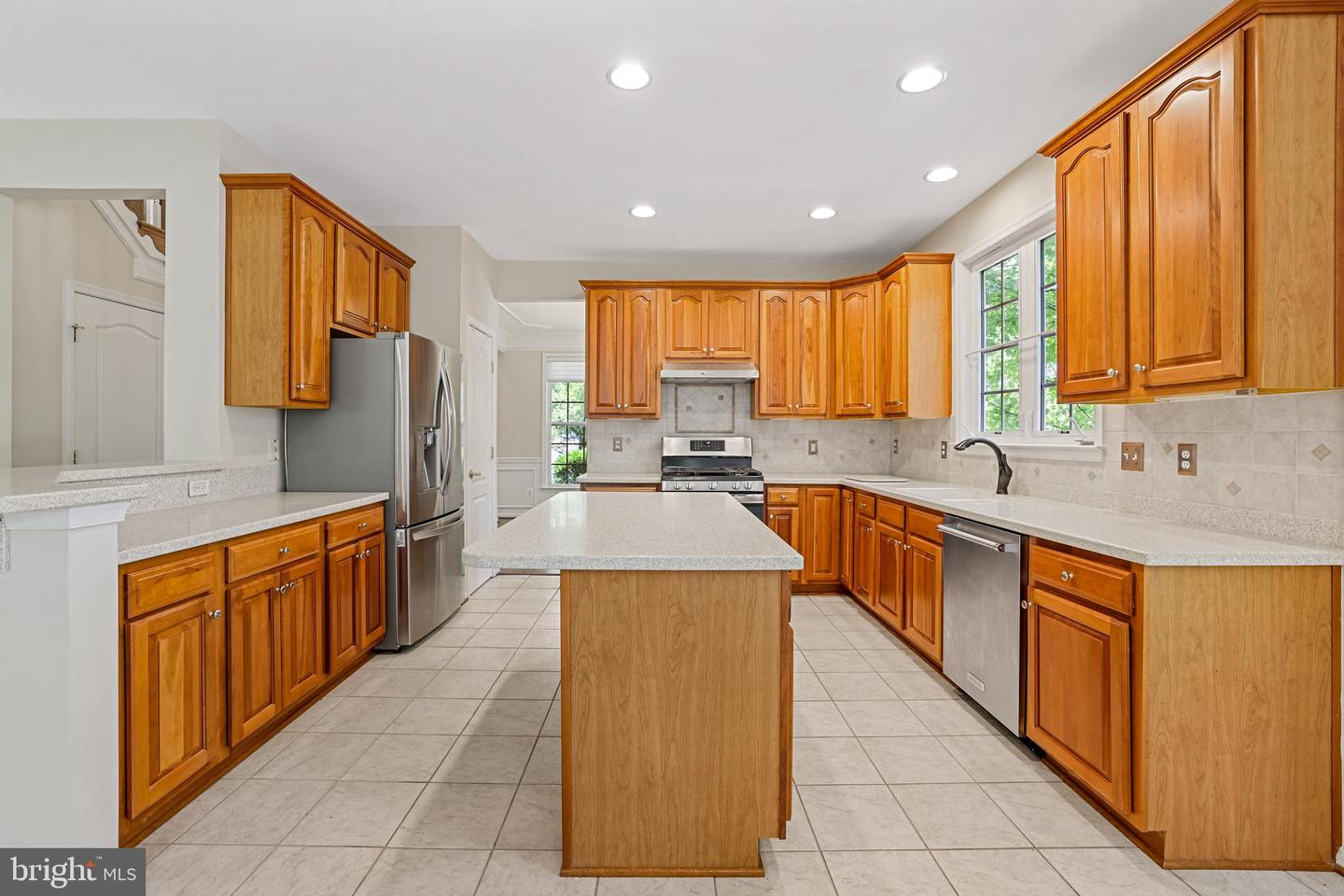 21565 Center Point Cir Property Photo 18