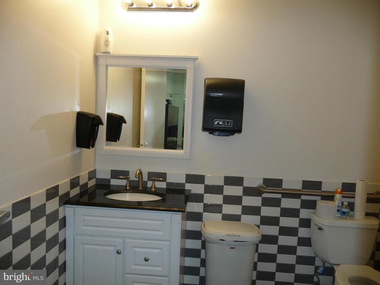 45910 Transamerica Plz #106 Property Photo 10