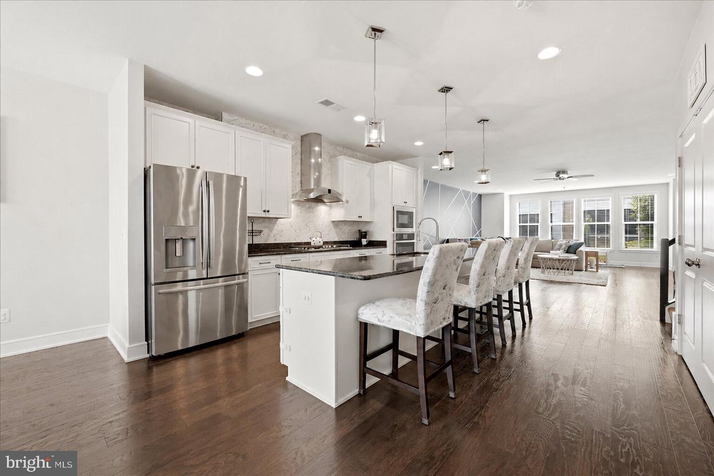 23063 Cottonwillow Sq Property Photo 8