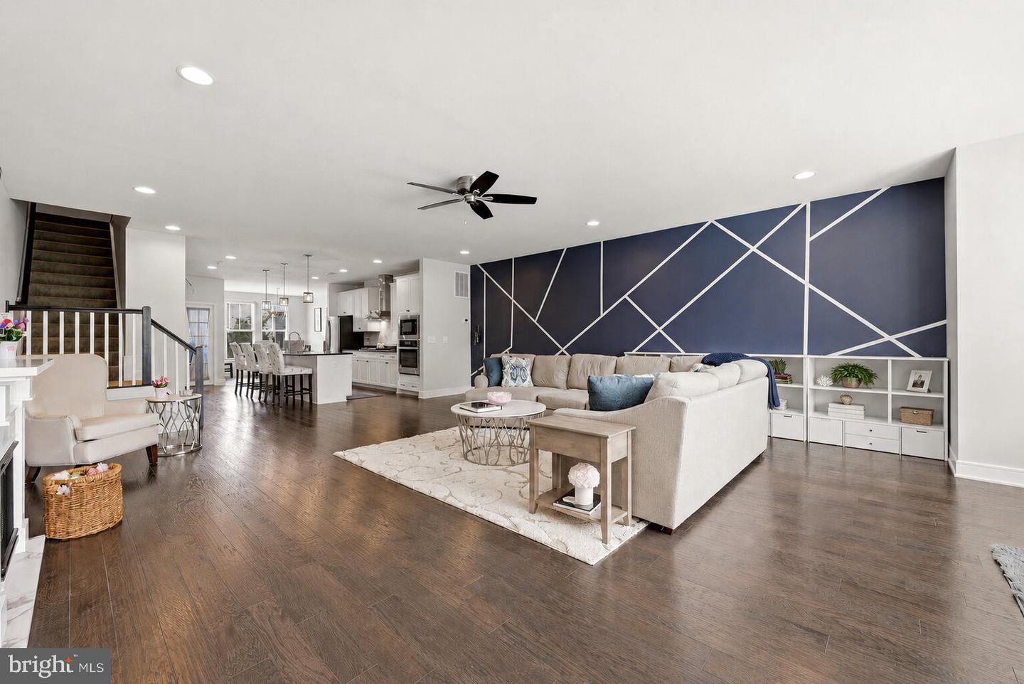 23063 Cottonwillow Sq Property Photo 14
