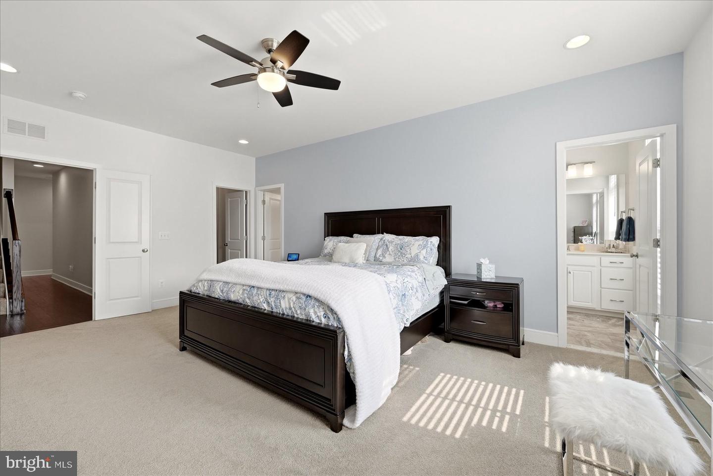 23063 Cottonwillow Sq Property Photo 18