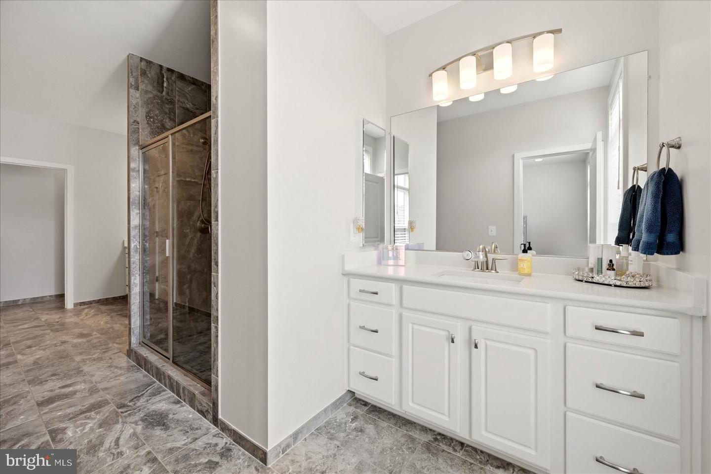 23063 Cottonwillow Sq Property Photo 19