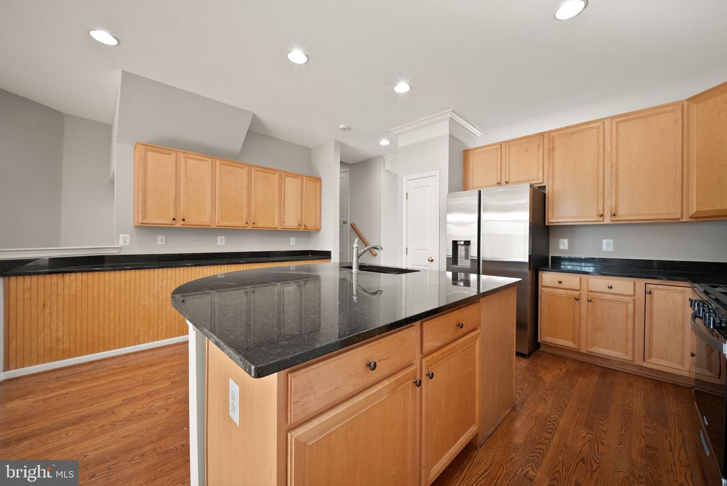 22862 Cartier Ter Property Photo 5