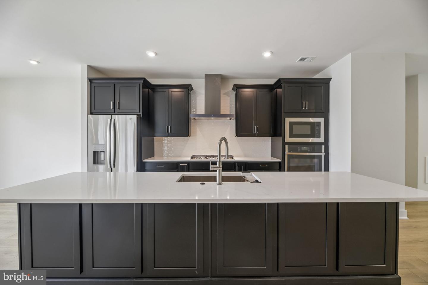 42223 Picasso Sq #homesite 4332 Property Photo 5