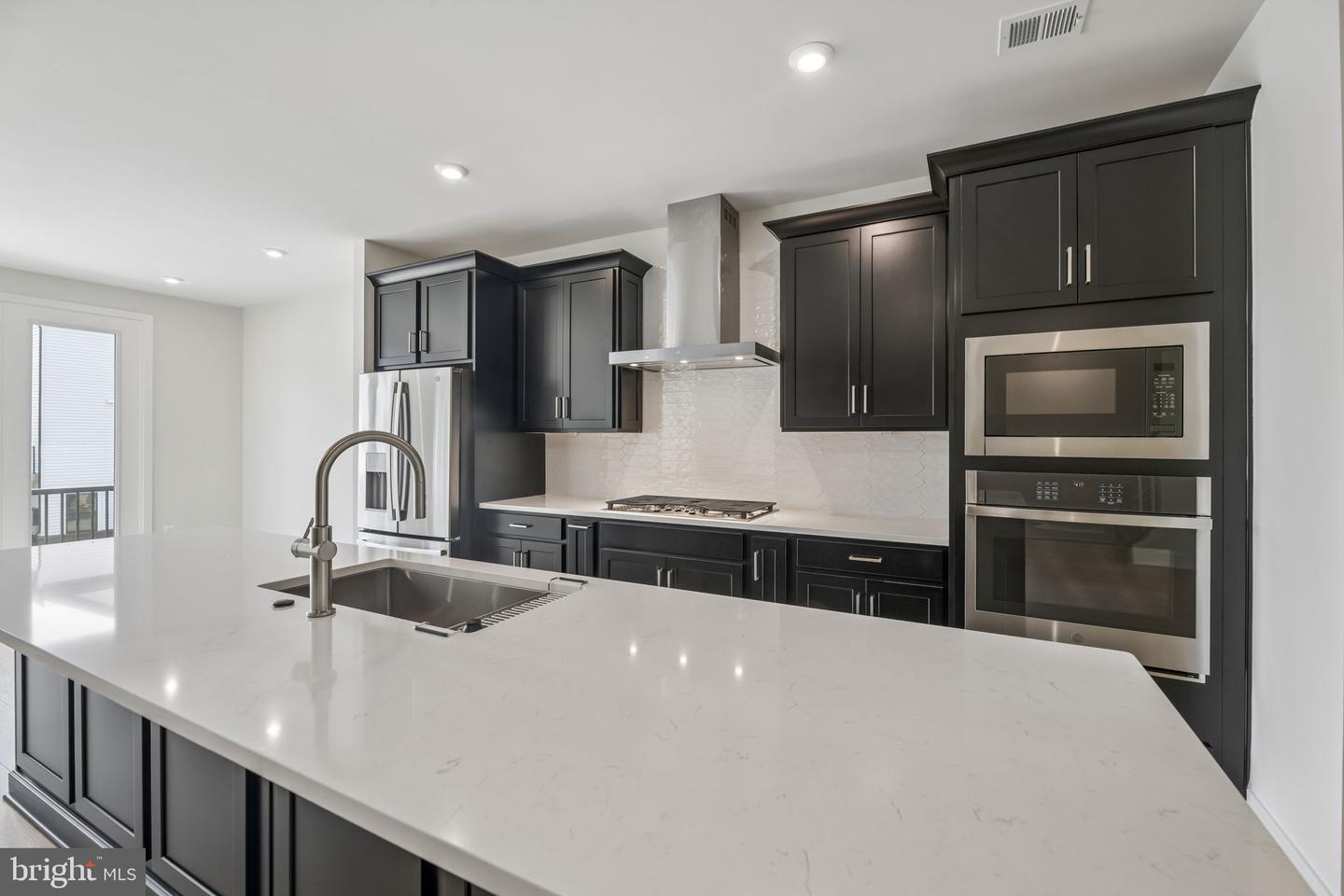 42223 Picasso Sq #homesite 4332 Property Photo 7