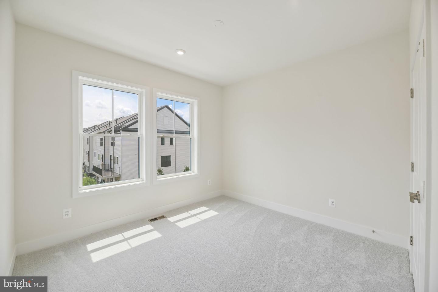 42223 Picasso Sq #homesite 4332 Property Photo 24