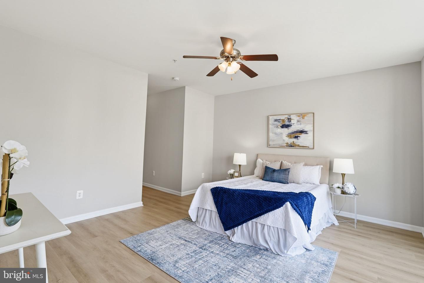 43851 Kingston Station Ter Property Photo 12