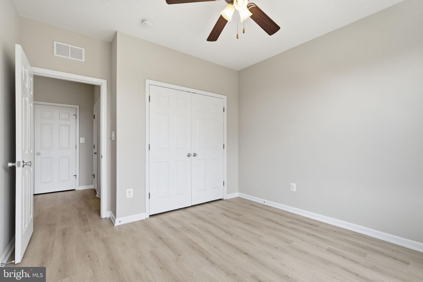 43851 Kingston Station Ter Property Photo 22