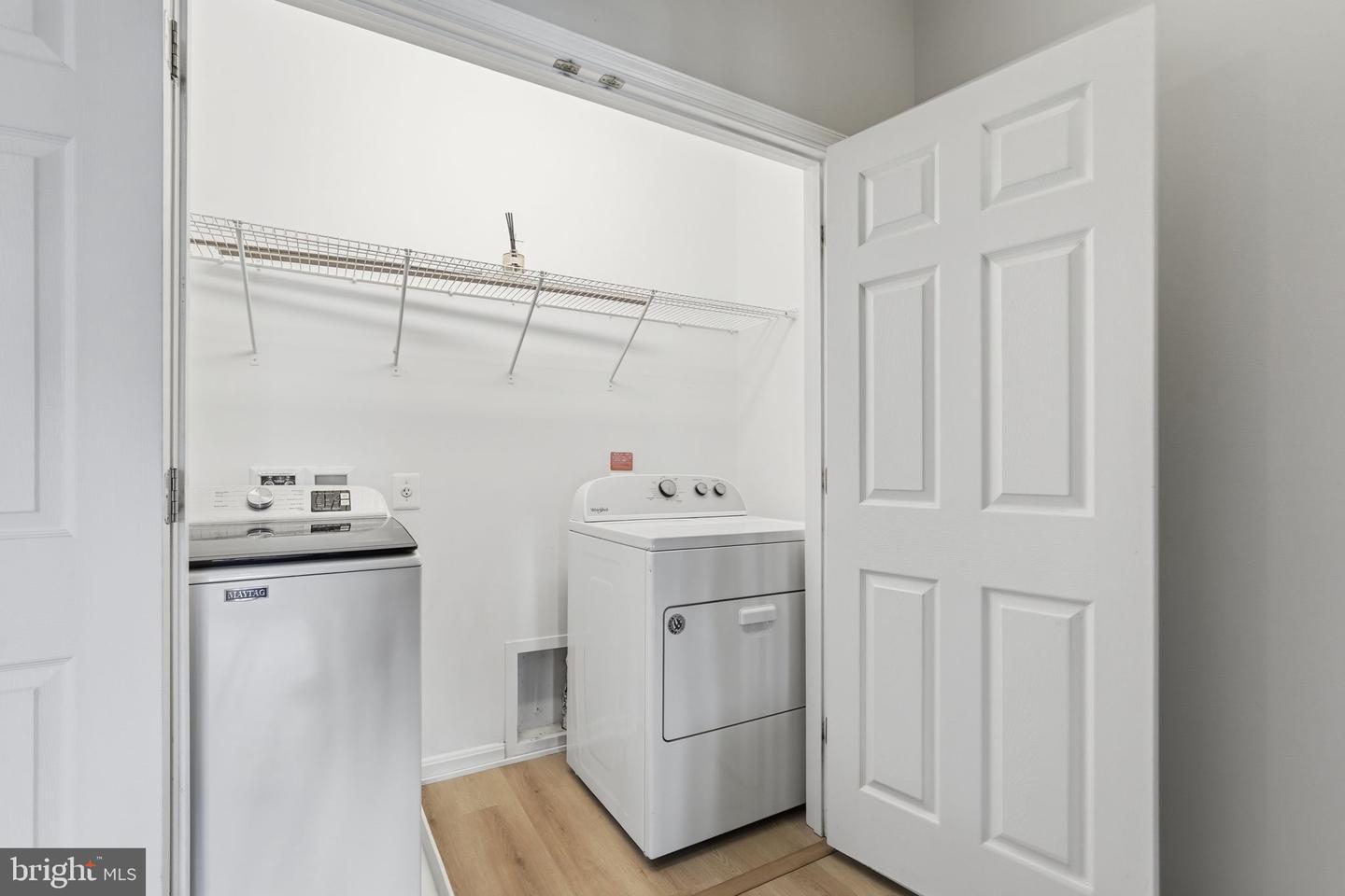 43851 Kingston Station Ter Property Photo 23