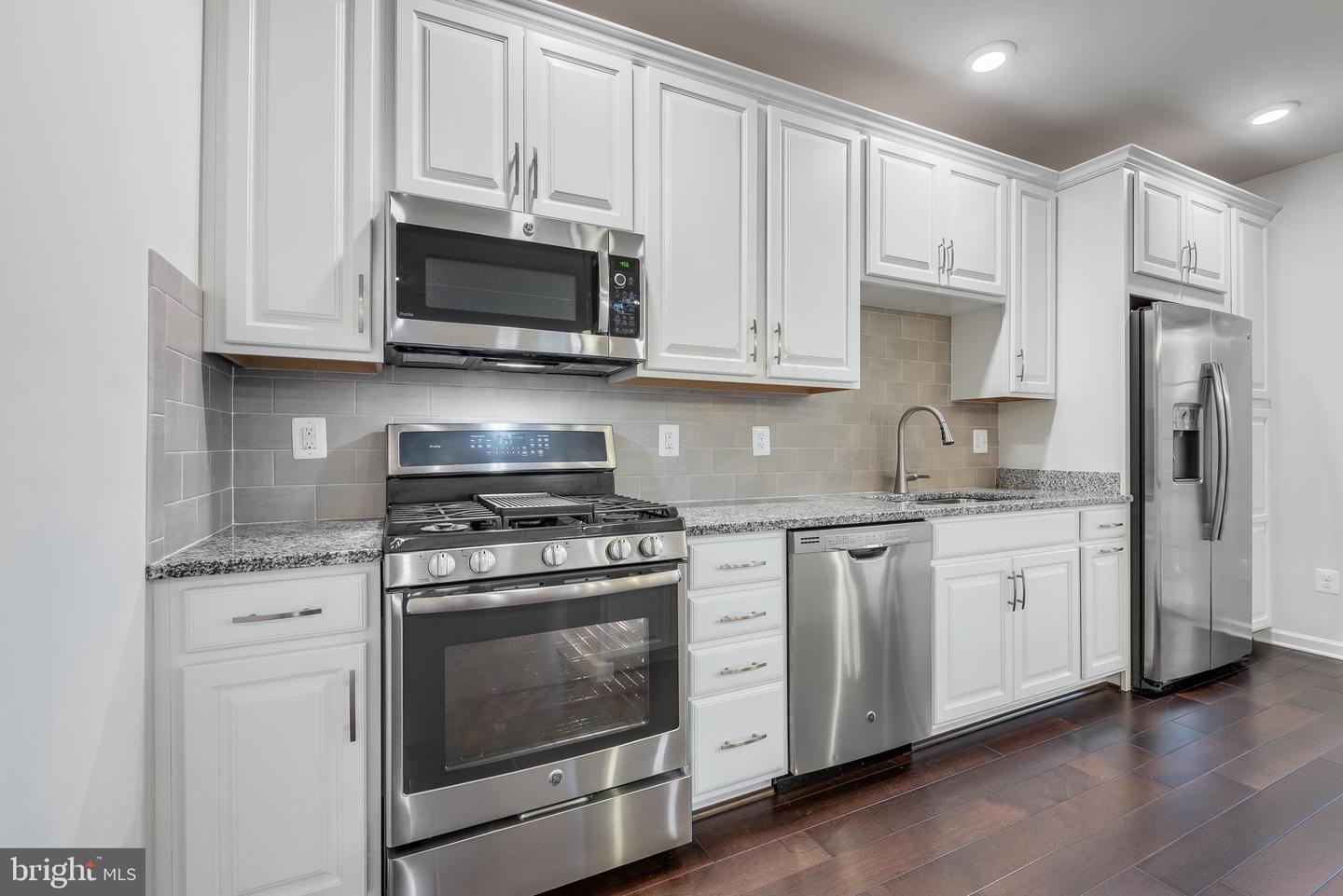 23290 Milltown Knoll Sq #118 Property Photo 13