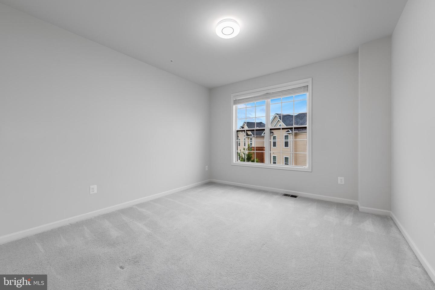 23290 Milltown Knoll Sq #118 Property Photo 15