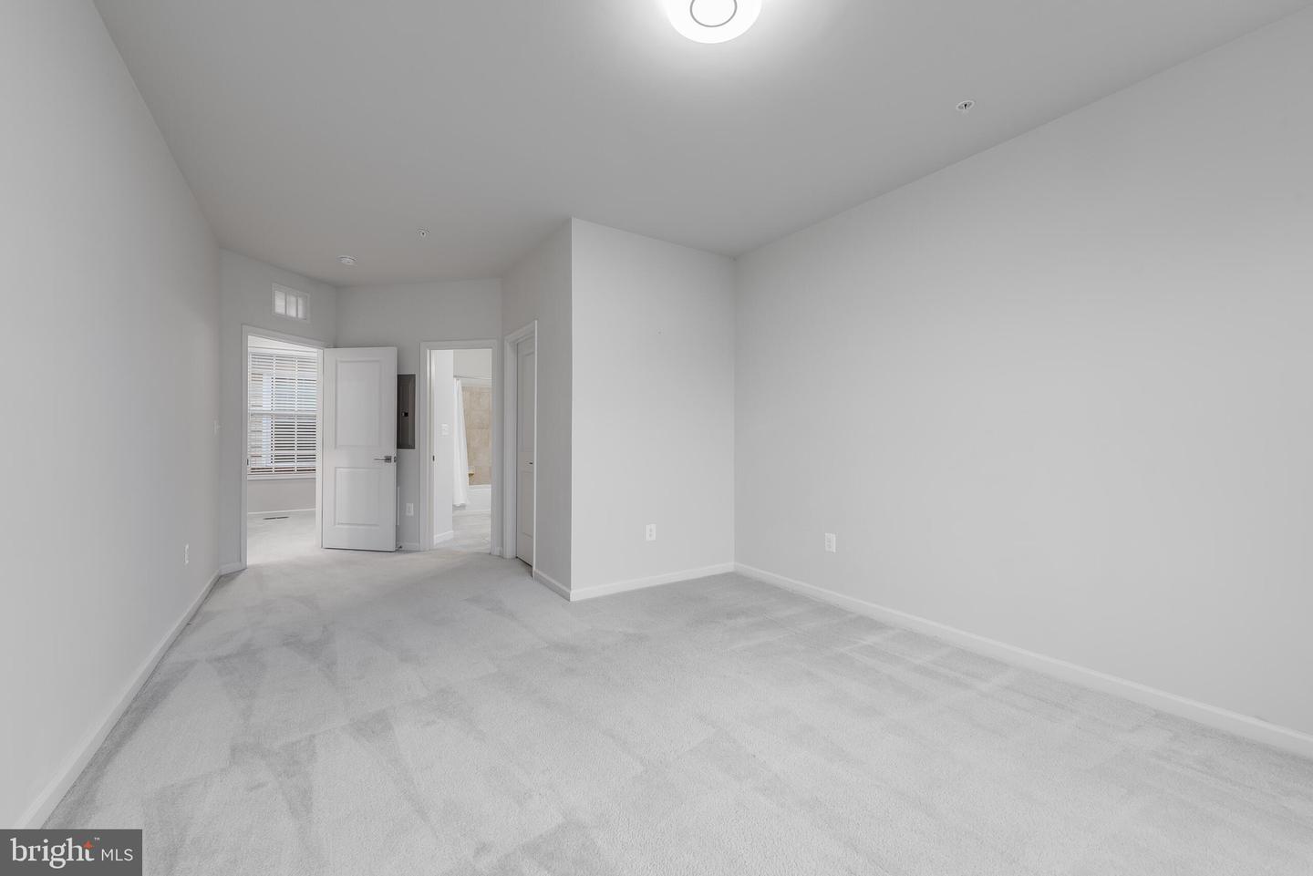 23290 Milltown Knoll Sq #118 Property Photo 19