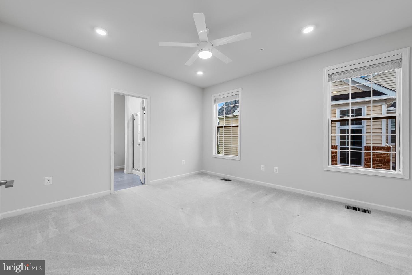 23290 Milltown Knoll Sq #118 Property Photo 21
