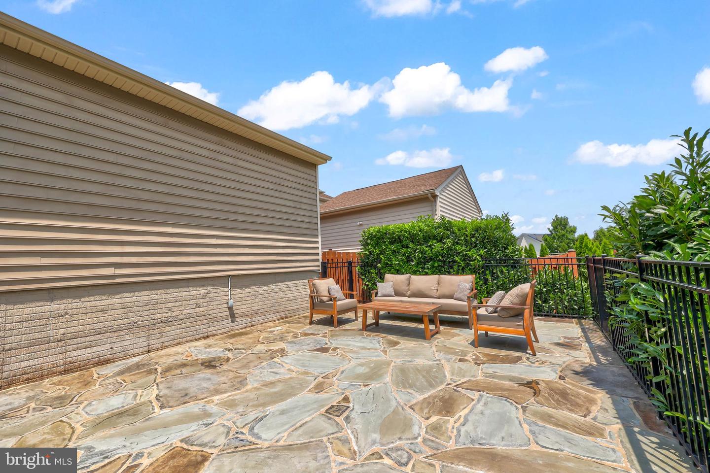43245 Barnstead Dr Property Photo 55