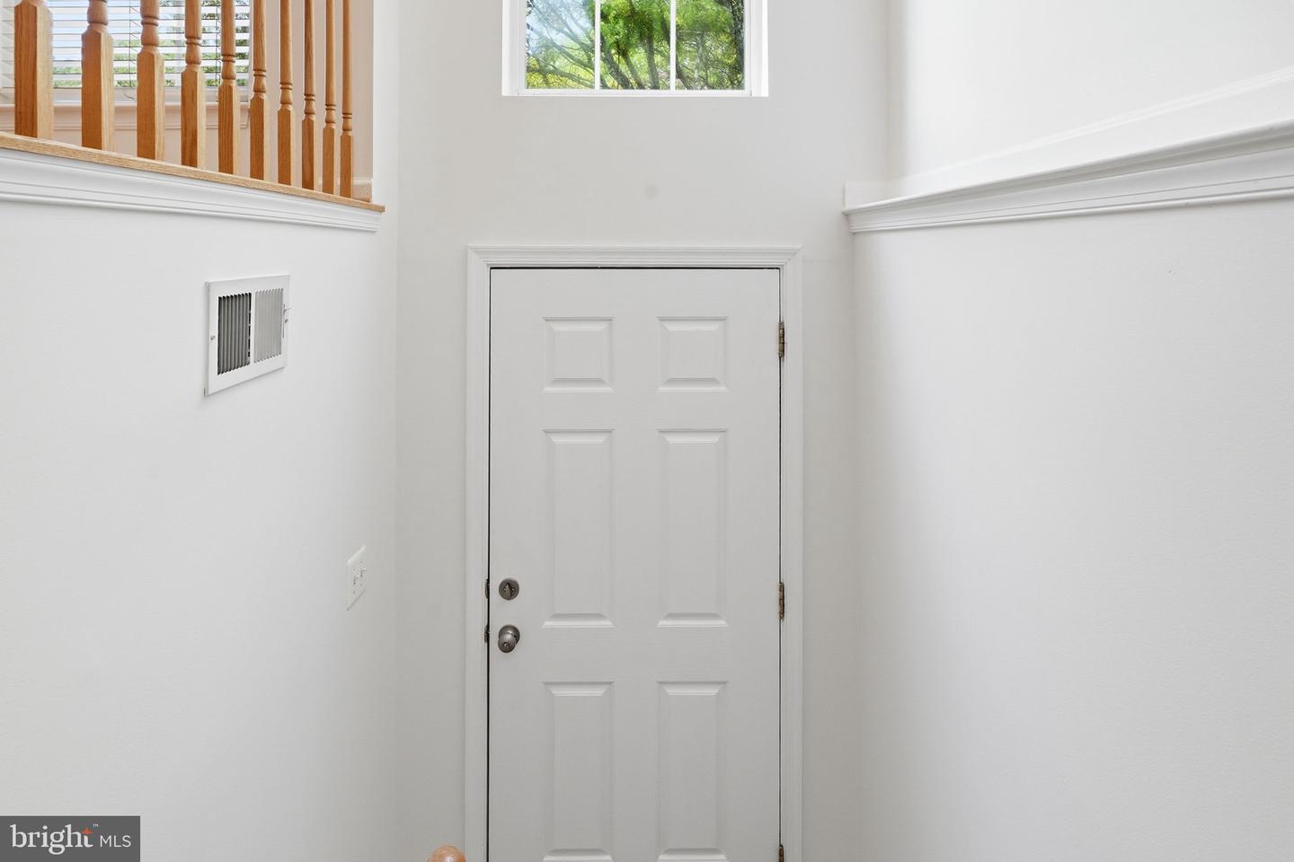43451 Laidlow St Property Photo 2