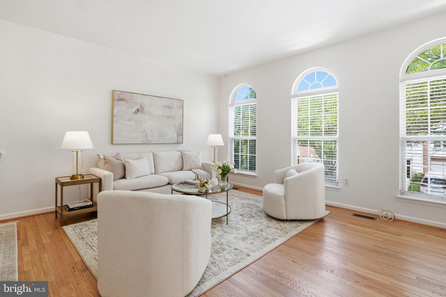 43451 Laidlow St Property Photo 4