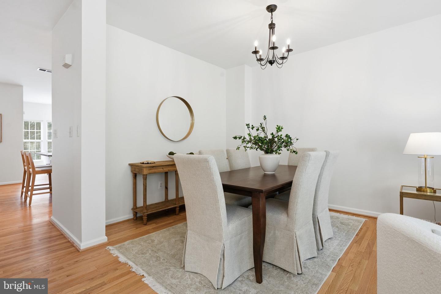 43451 Laidlow St Property Photo 7