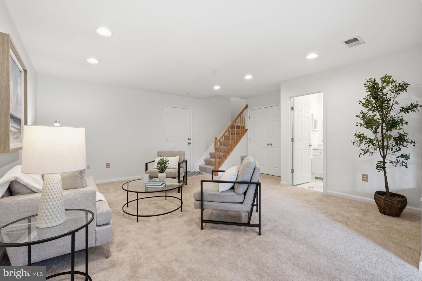 43451 Laidlow St Property Photo 29
