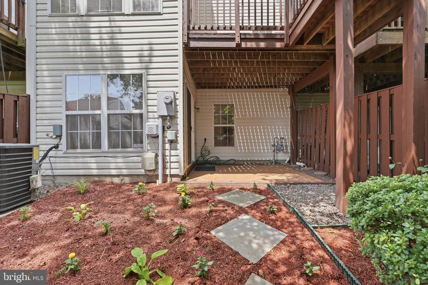 43451 Laidlow St Property Photo 37
