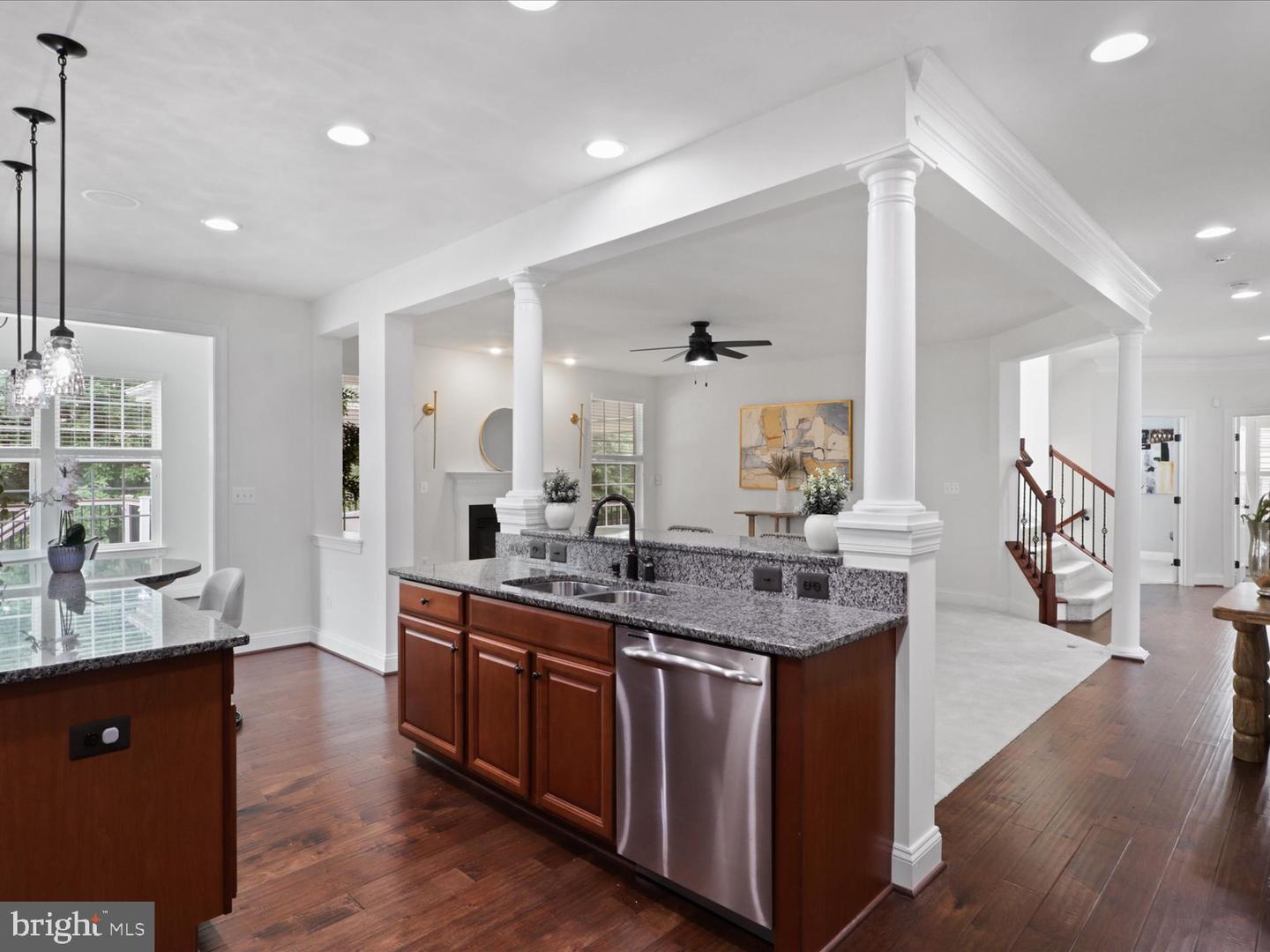 41595 Revival Dr Property Photo 18
