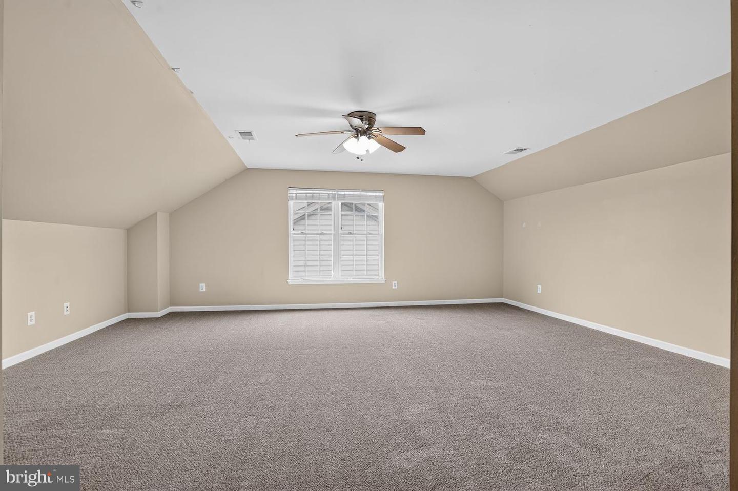 42538 Neighborly Ln Property Photo 57