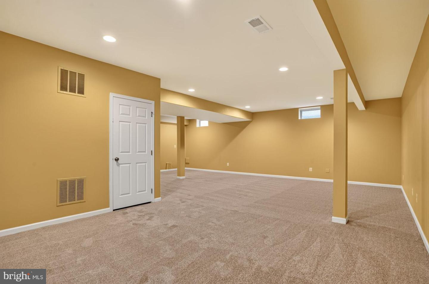 42538 Neighborly Ln Property Photo 60