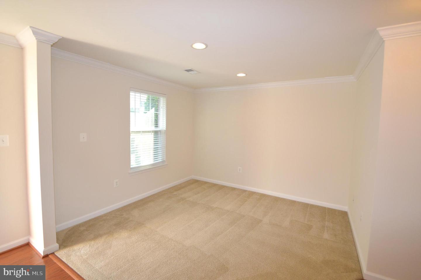 42618 Drazenovich Epoch Ter Property Photo 5